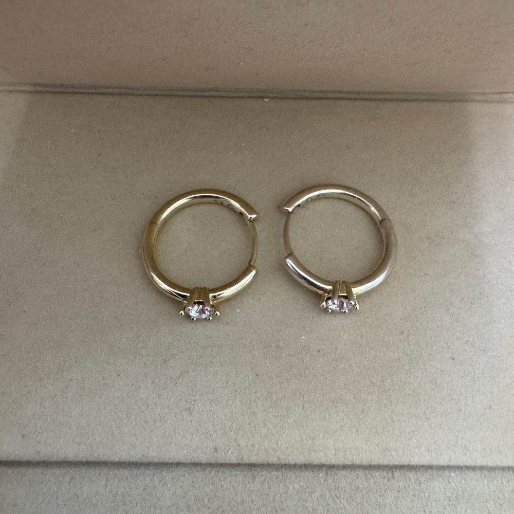 Kendra Scott X Emily Travis Gold Hoops with Small Stud